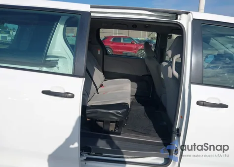 2018 Toyota Sienna L 7 Passenger from USA, damaged, VIN 5TDZZ3DC2JS939328